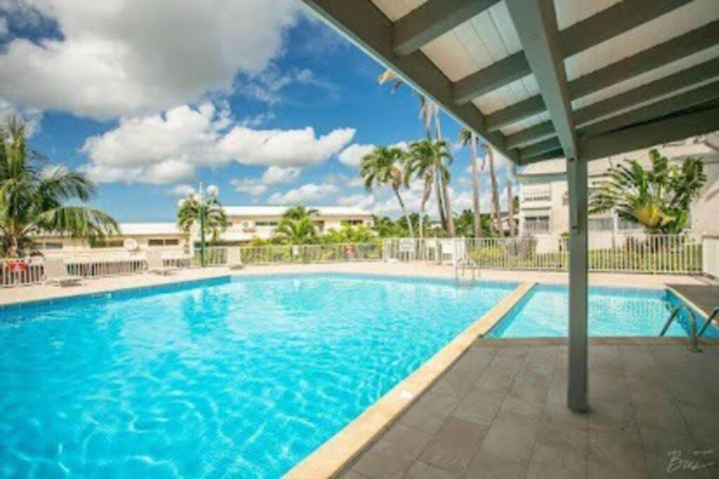 Superbe Studio Avec Piscine, Au Coeur De La Marina! Village Soleil ! Proche Aeroport & Ferry Le Gosier  Eksteriør billede