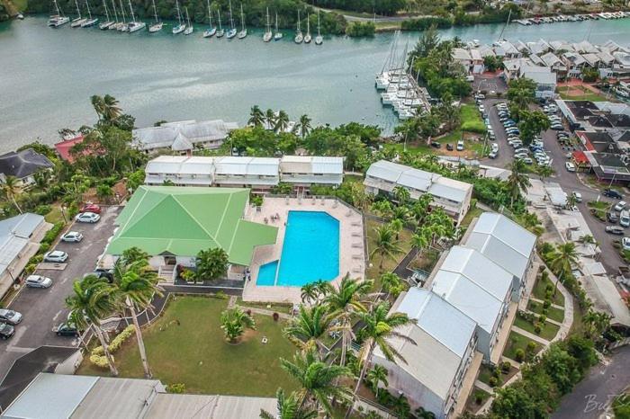 Superbe Studio Avec Piscine, Au Coeur De La Marina! Village Soleil ! Proche Aeroport & Ferry Le Gosier  Eksteriør billede